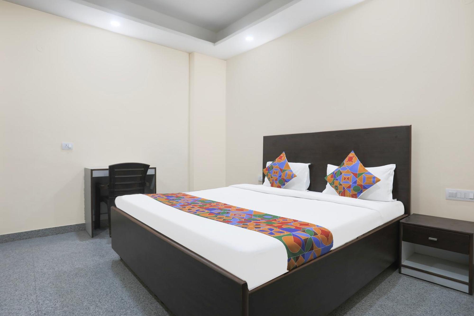 Fabhotel Bliss Premium Gurgaon Exterior photo