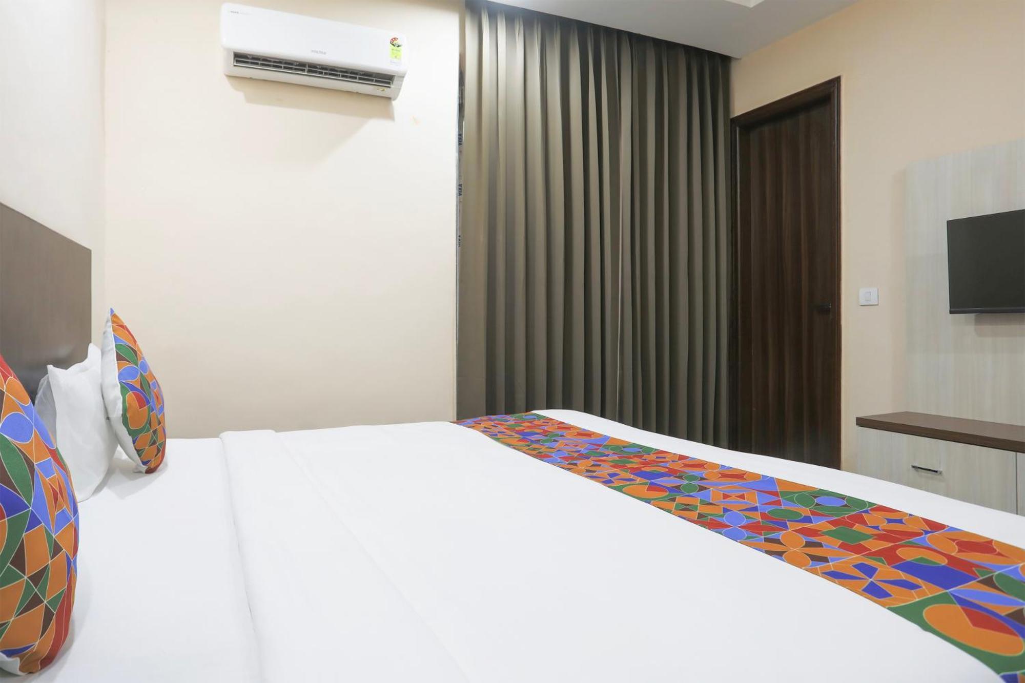 Fabhotel Bliss Premium Gurgaon Exterior photo